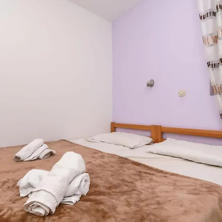 House Petar Kastela